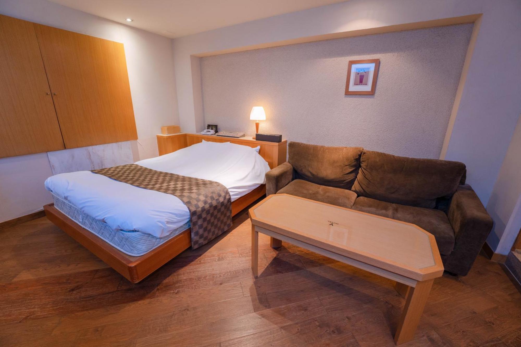 טוקורוזאווה Eight Prince Hotel -Adult Only- מראה חיצוני תמונה
