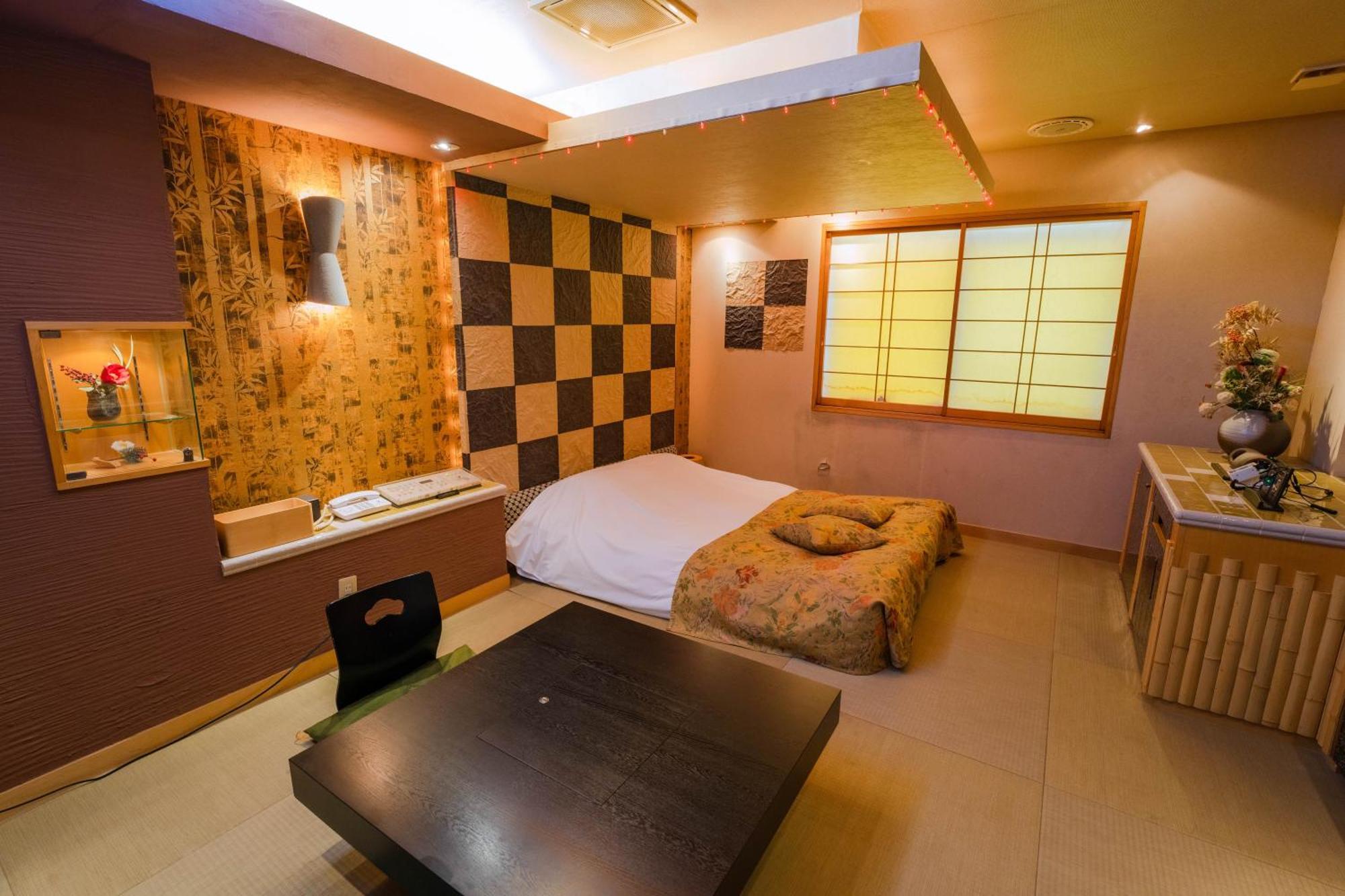 טוקורוזאווה Eight Prince Hotel -Adult Only- מראה חיצוני תמונה